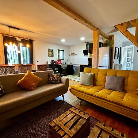 Ferienhaus Valley Balcony *